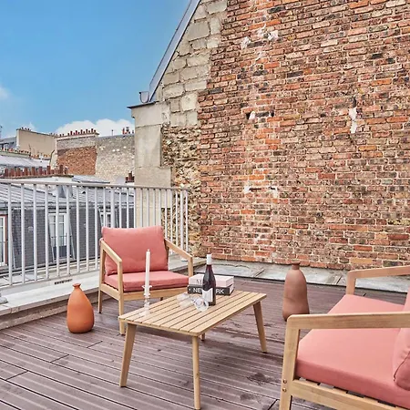 New Eiffel Tower-trocadero *