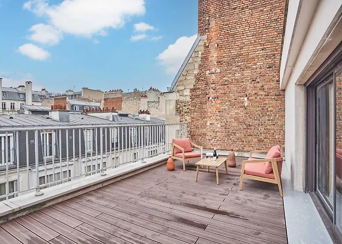 New Eiffel Tower-trocadero